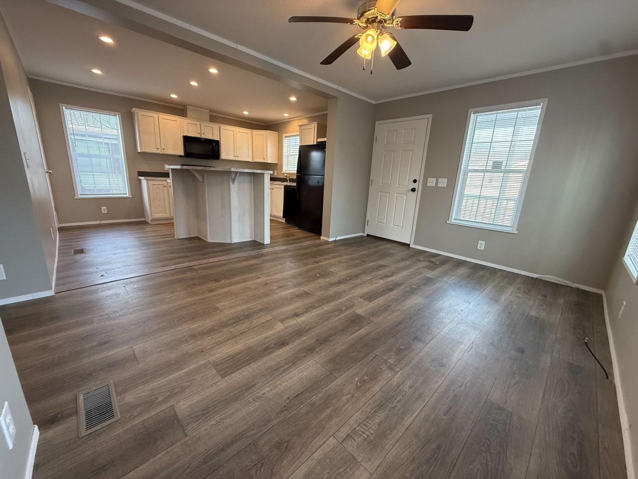 71601 Juliet Ct #204 - Photo 4 of 26