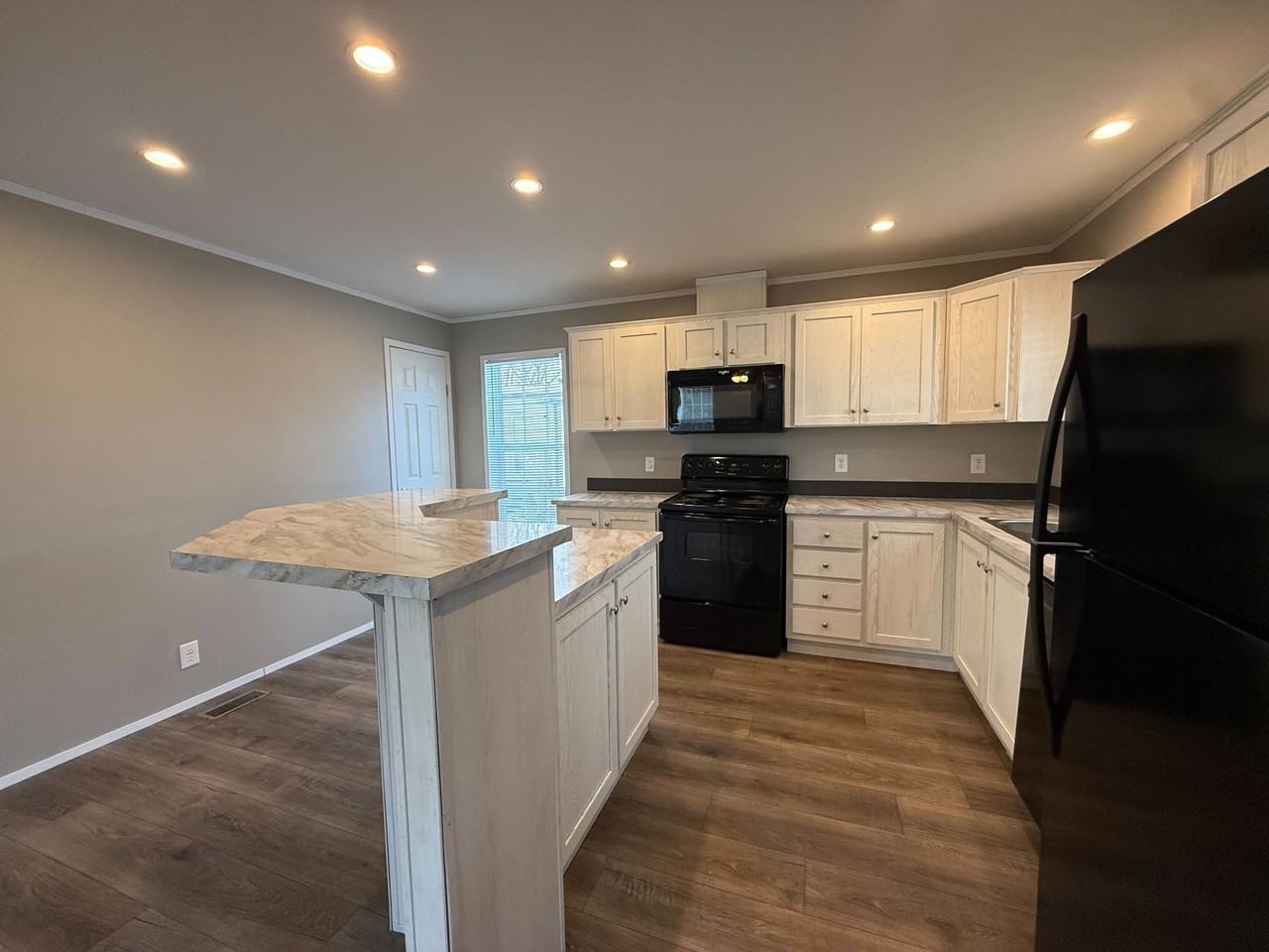 71601 Juliet Ct #204 - Photo 5 of 26