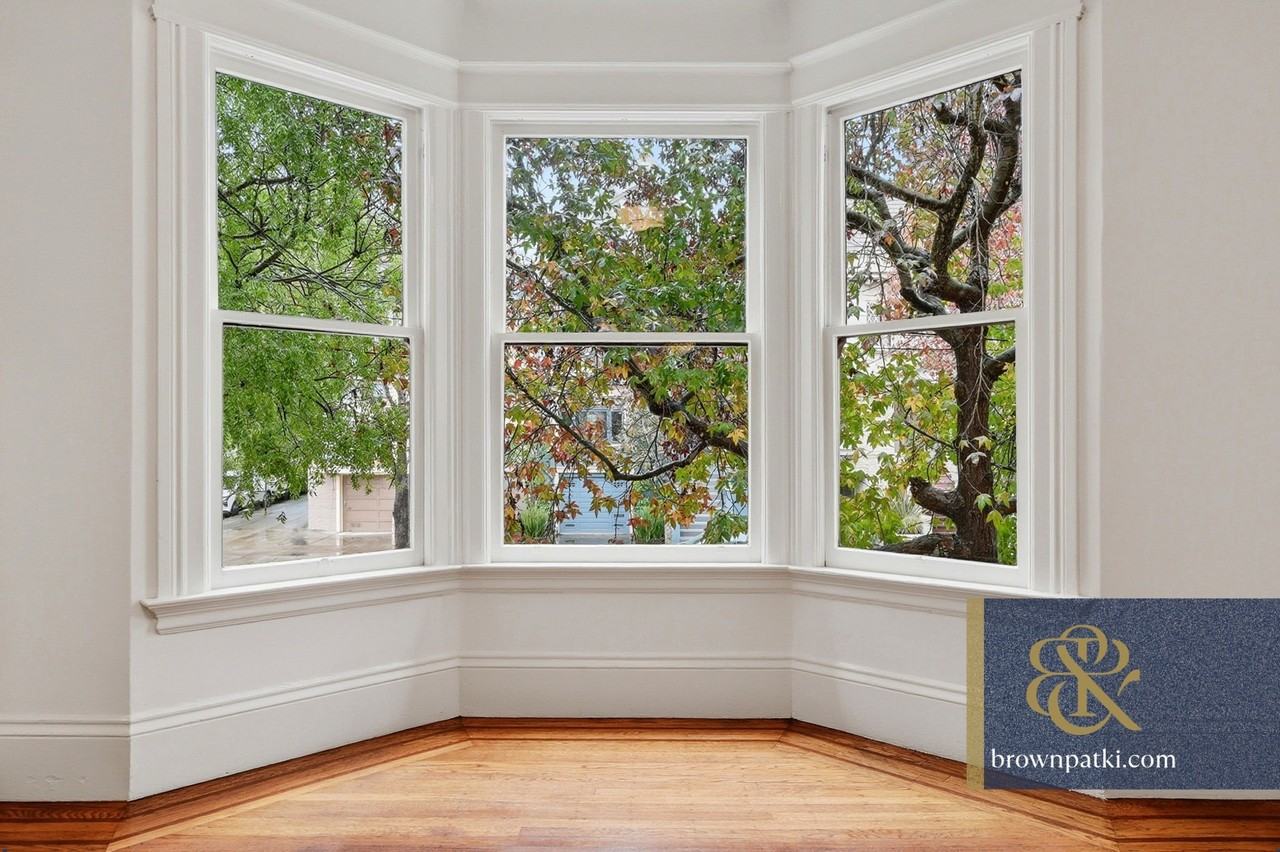 1056 Cole St - Photo 3 of 22