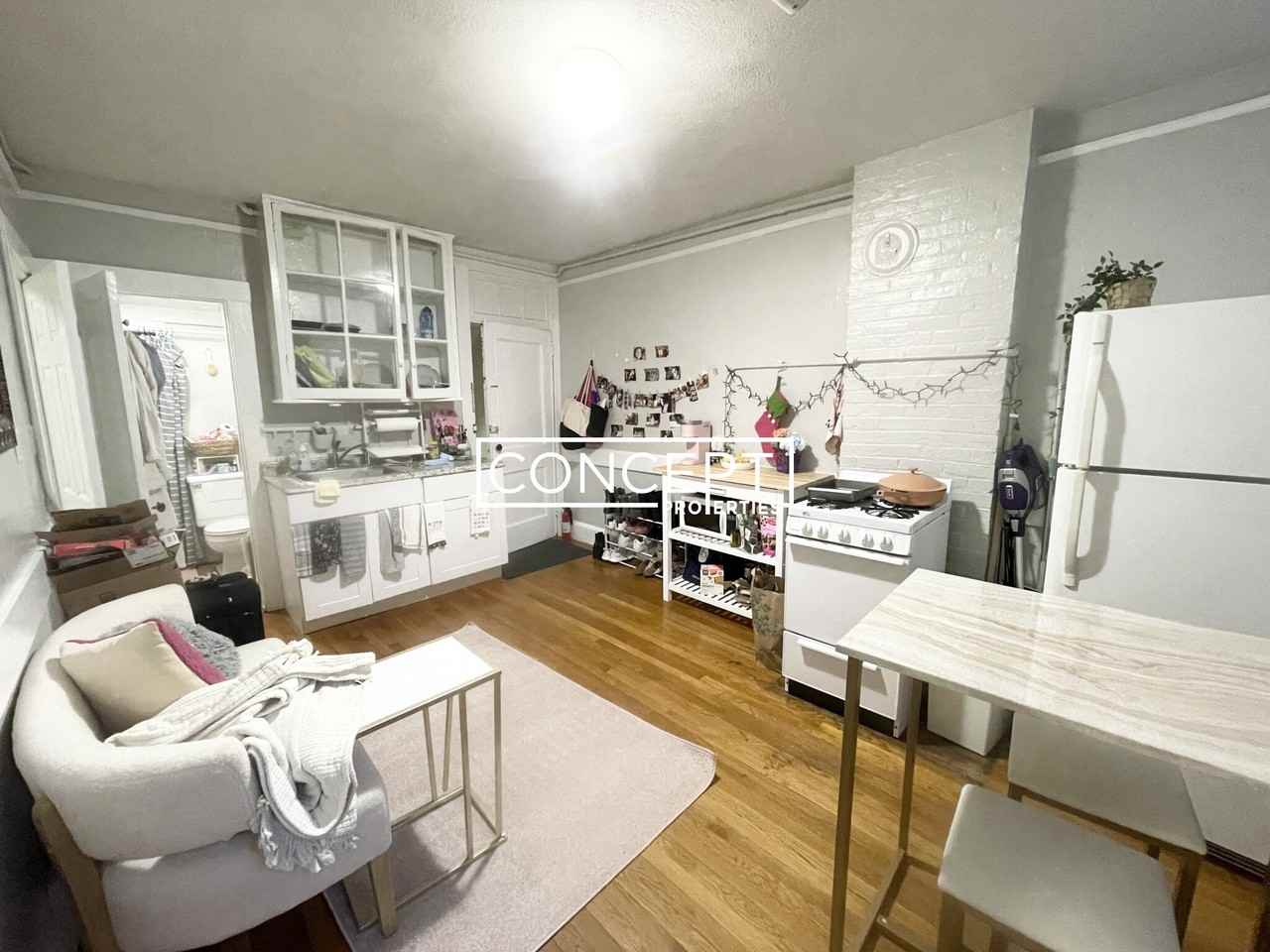 161 Endicott St #2R - Photo 4 of 23