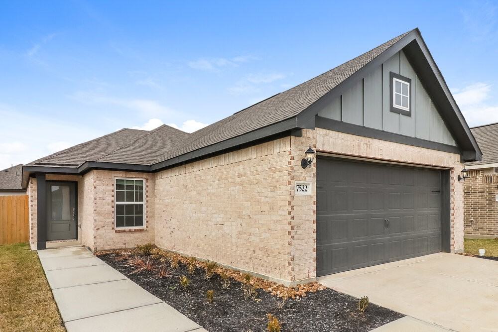 7522 Thrips Ln - Photo 3 of 19