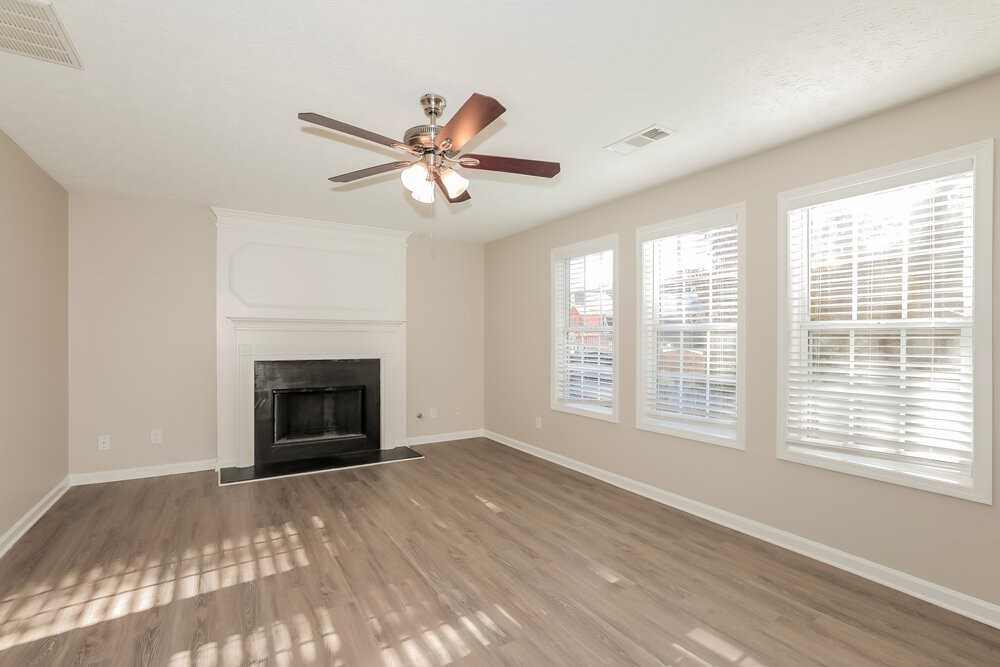 3511 Kittery Dr - Photo 5 of 17