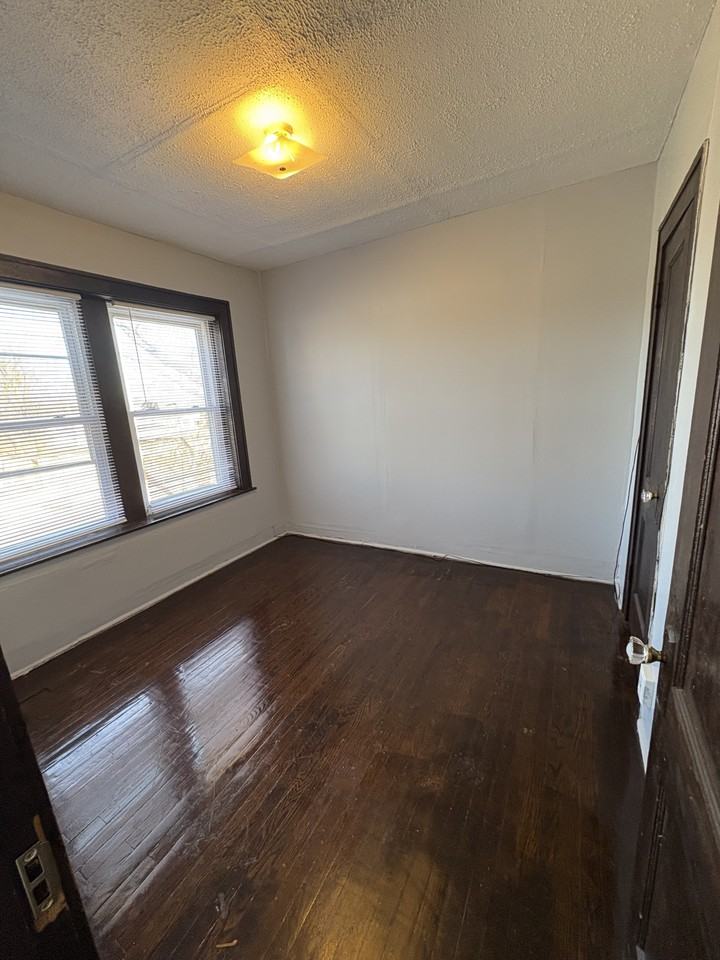 S Wentworth Ave & W 116th St #5 - Photo 3 of 5