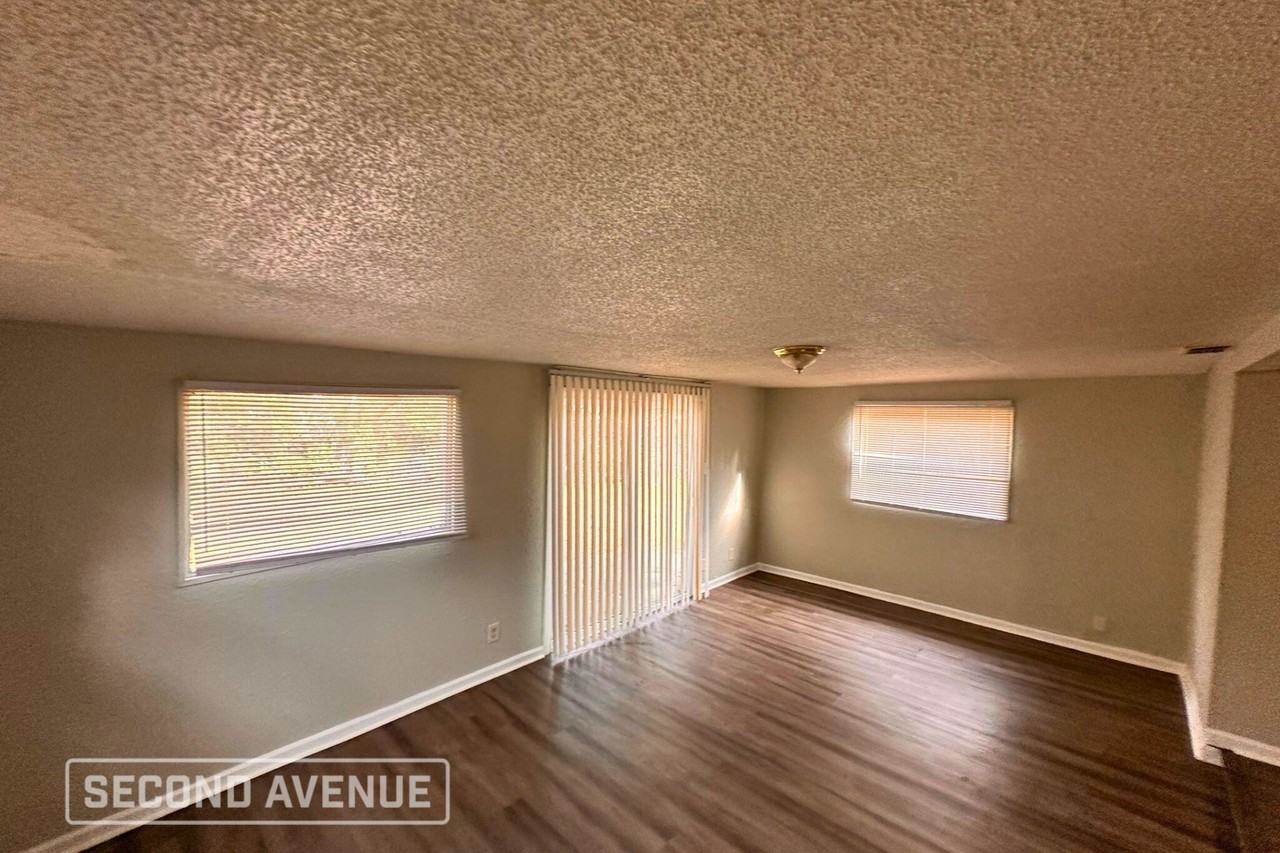 1743 Palmdale St - Photo 6 of 12