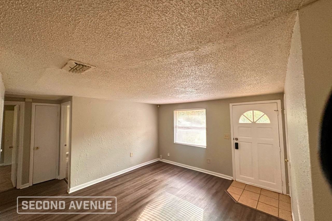 1743 Palmdale St - Photo 7 of 12