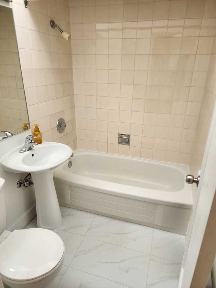 2134 Queen Street East #B - Photo 4 of 4