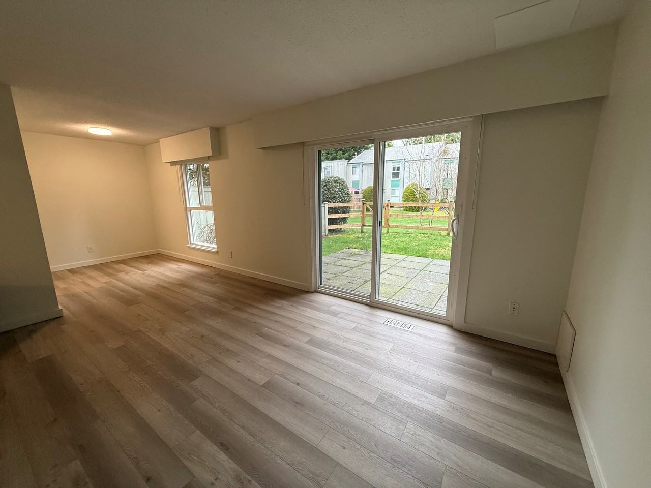 3086 Baird Rd - Photo 2 of 50