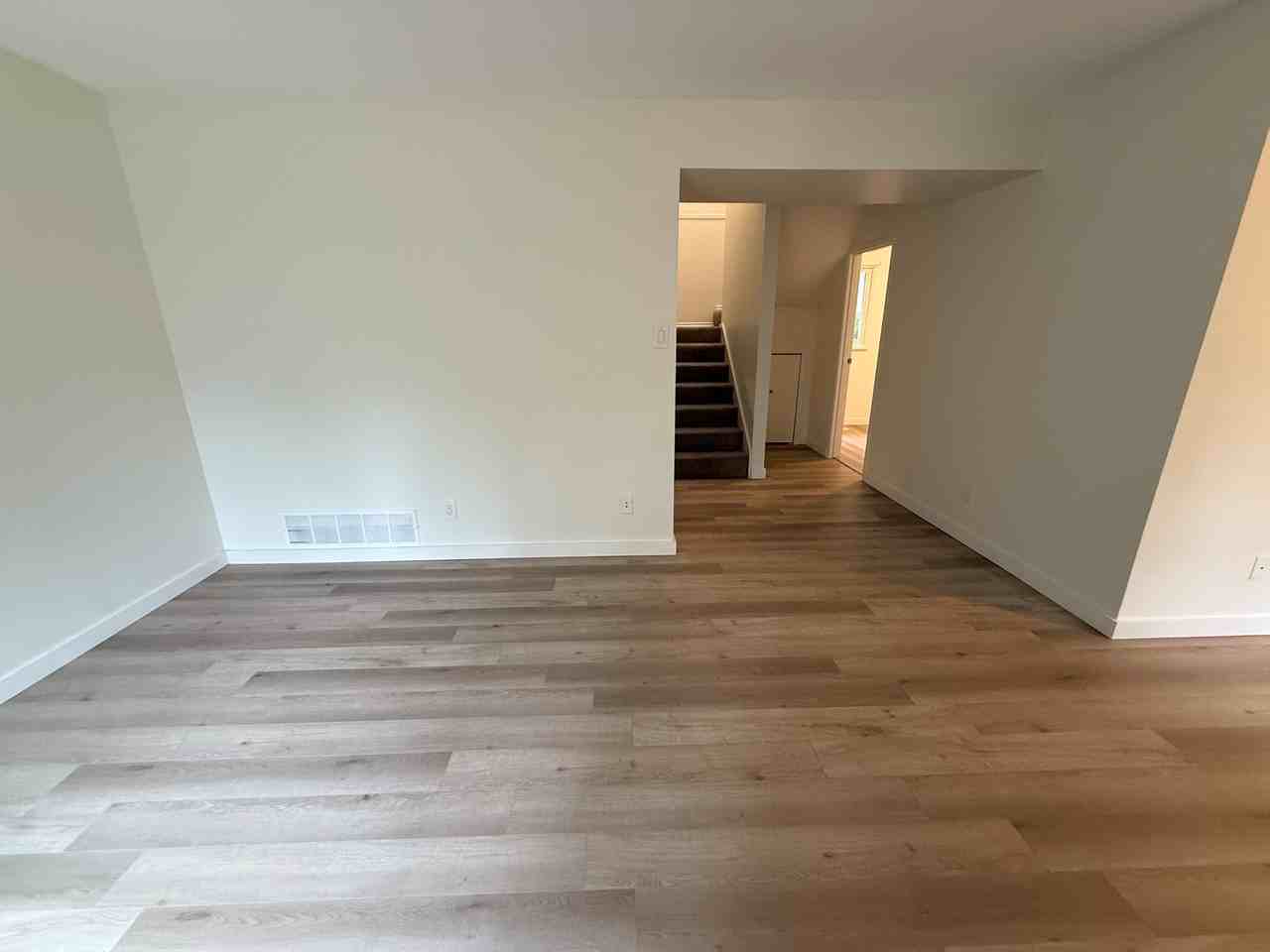 3086 Baird Rd - Photo 4 of 50