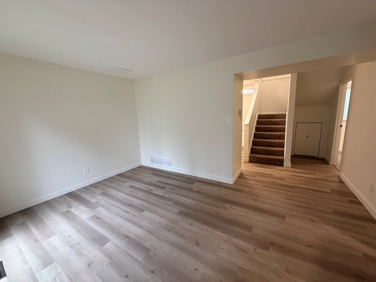 3086 Baird Rd - Photo 6 of 50