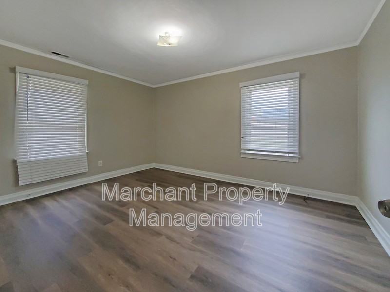 31 Agnew Rd - Photo 6 of 9