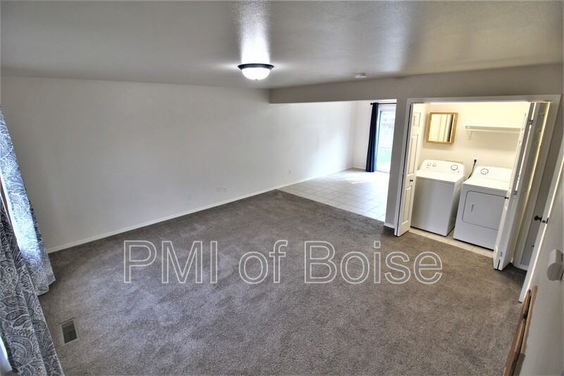 625 W Idaho Ave - Photo 2 of 16