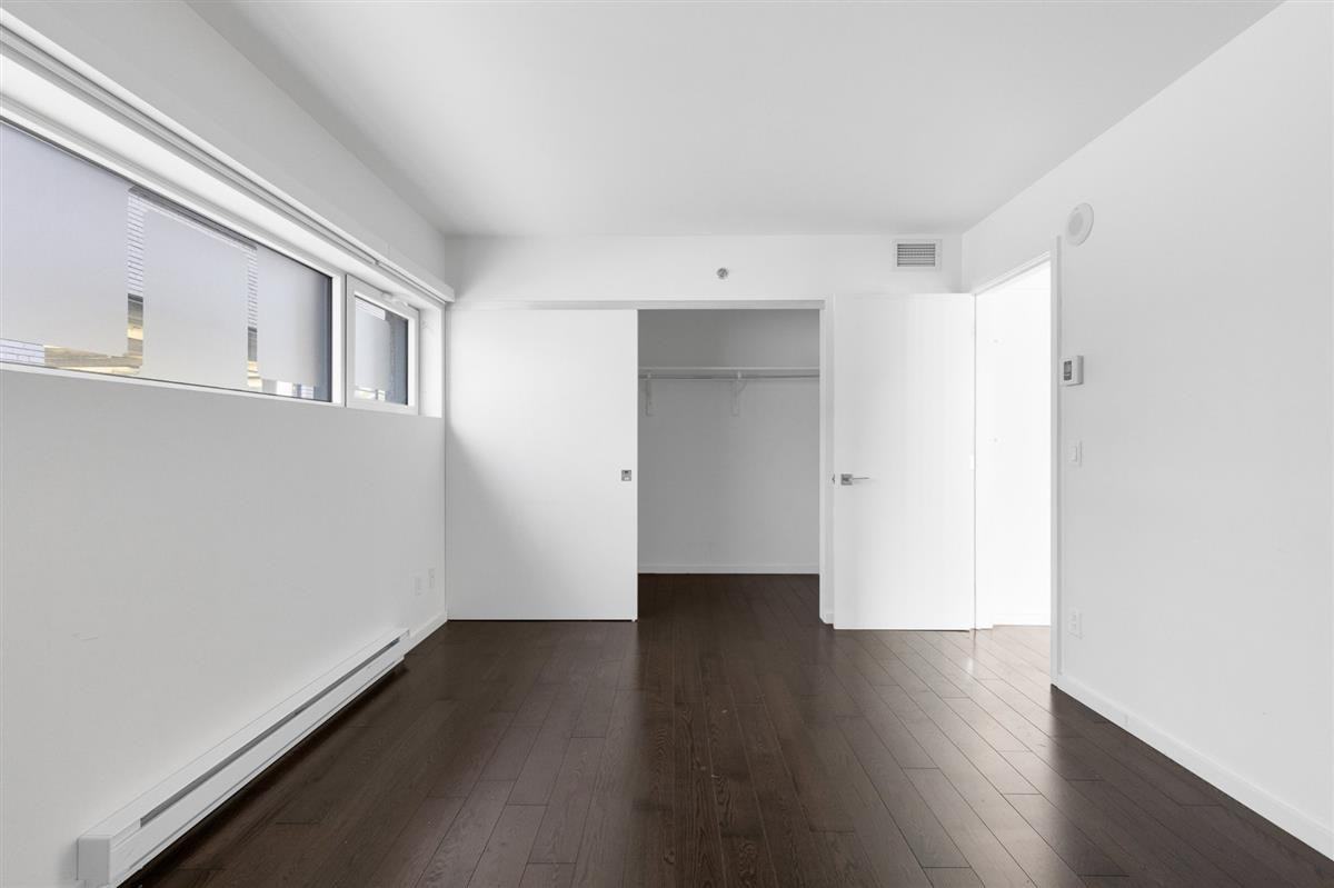 350 Boulevard De Maisonneuve Ouest #503 - Photo 5 of 17