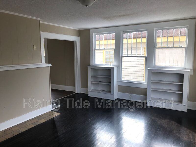 1131 8th Ave W - Photo 6 of 10