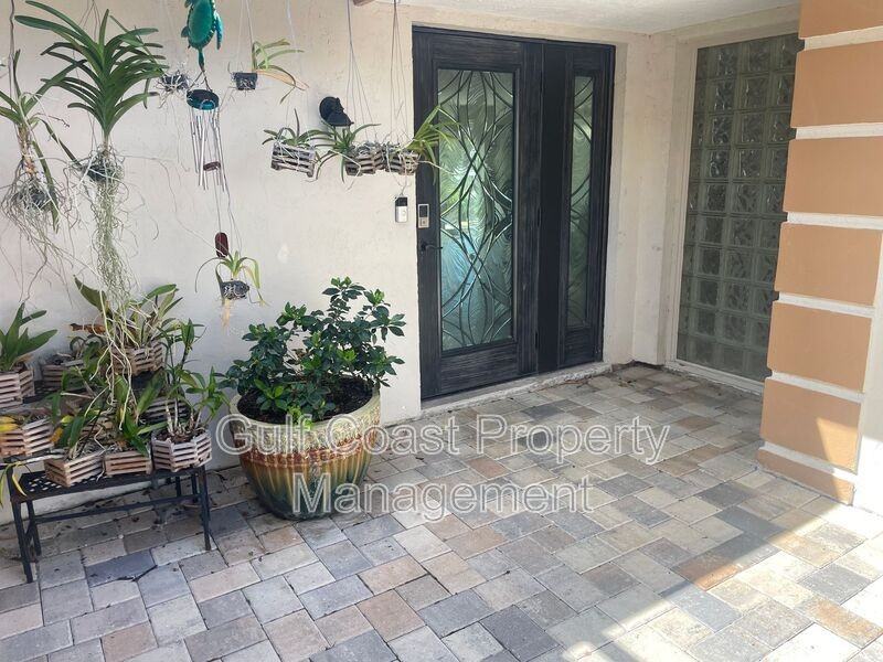 119 Villa Dr - Photo 3 of 34