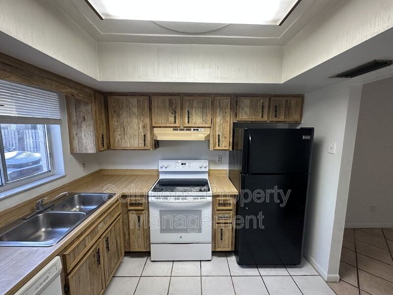 1136 Steven Patrick Ave - Photo 4 of 15