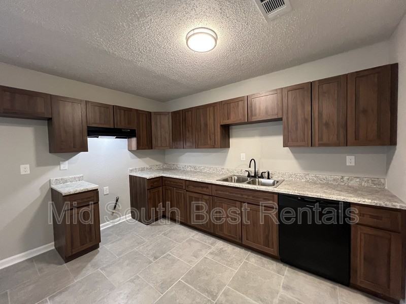 1281 Elliston Rd - Photo 6 of 13