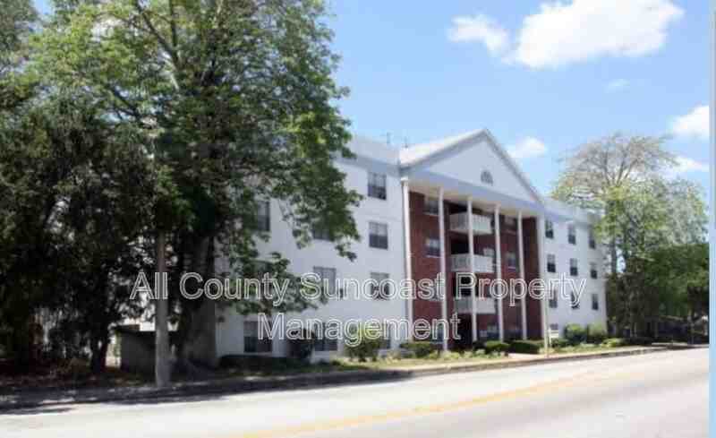 1830 Dr M.L.K. Jr St N - Photo 2 of 8