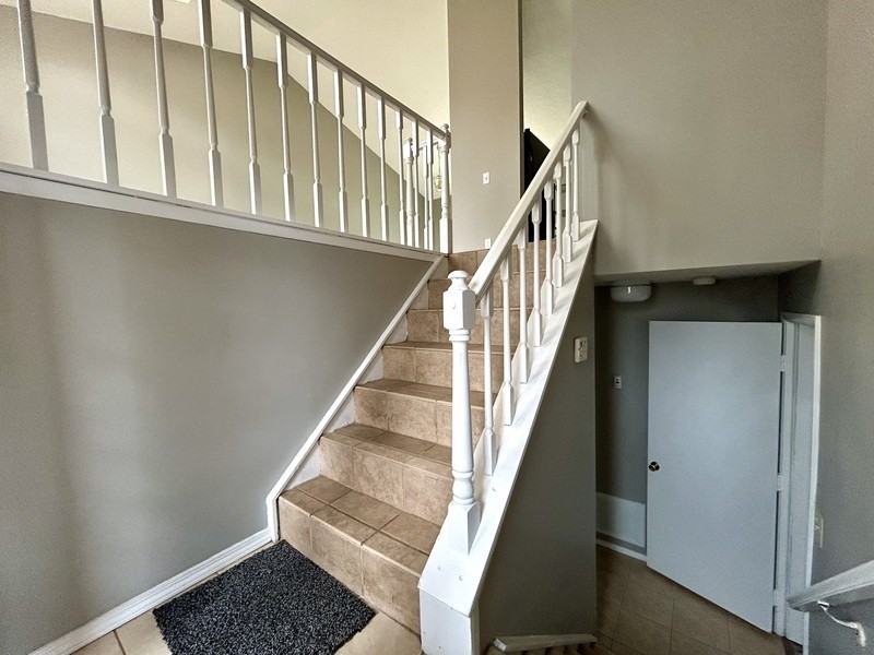 1030 Glenfiddich Dr - Photo 2 of 29