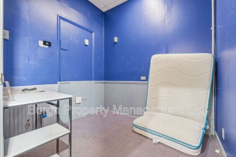 502 Walnut Ave #2 - Photo 4 of 9