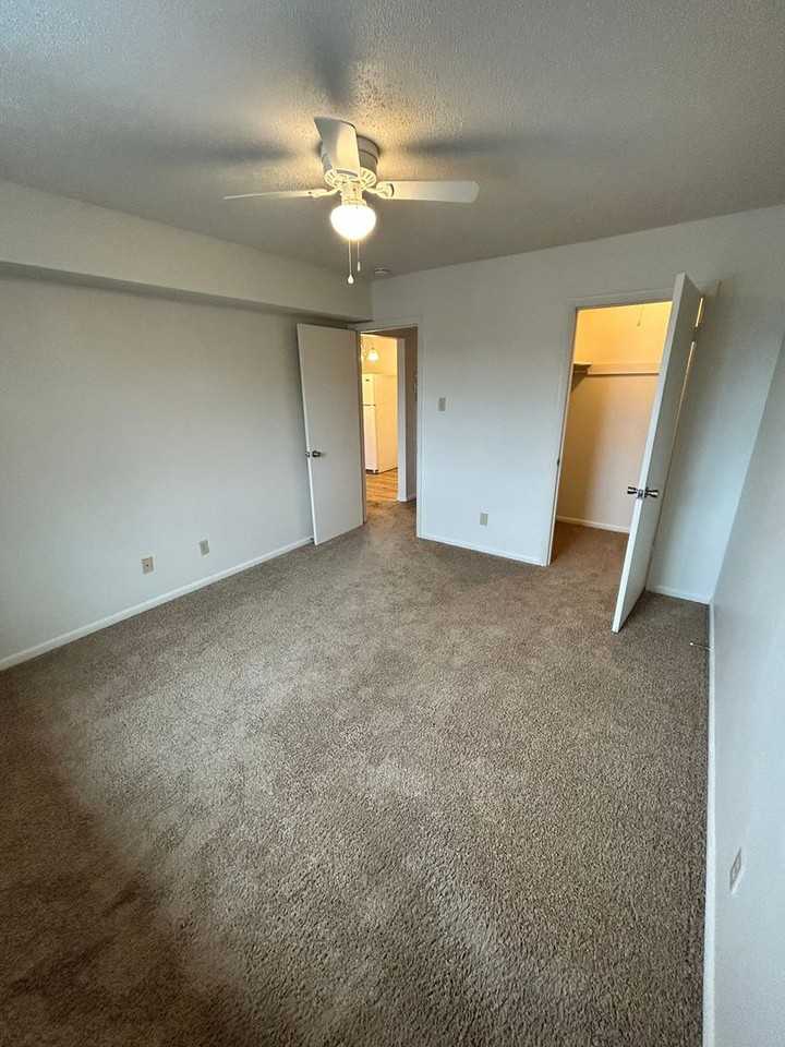 Broadway Apartments - Photo 6 of 47