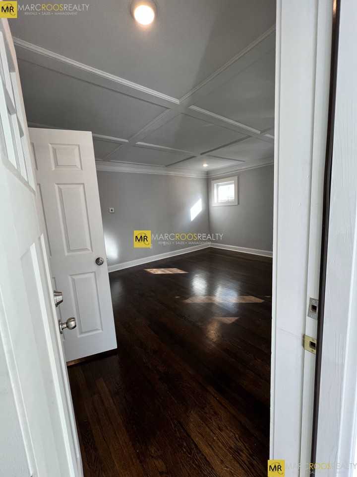 10-12 Lawrence Street #12 - Photo 3 of 19