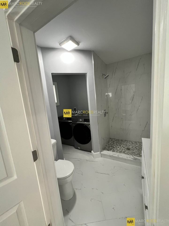 10-12 Lawrence Street #12 - Photo 4 of 19