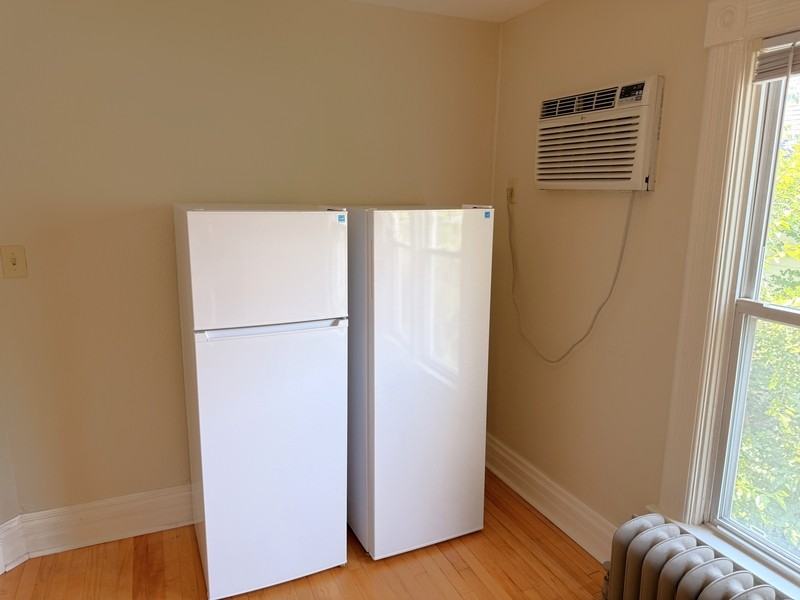 238 Scott Ave #A - Photo 4 of 13