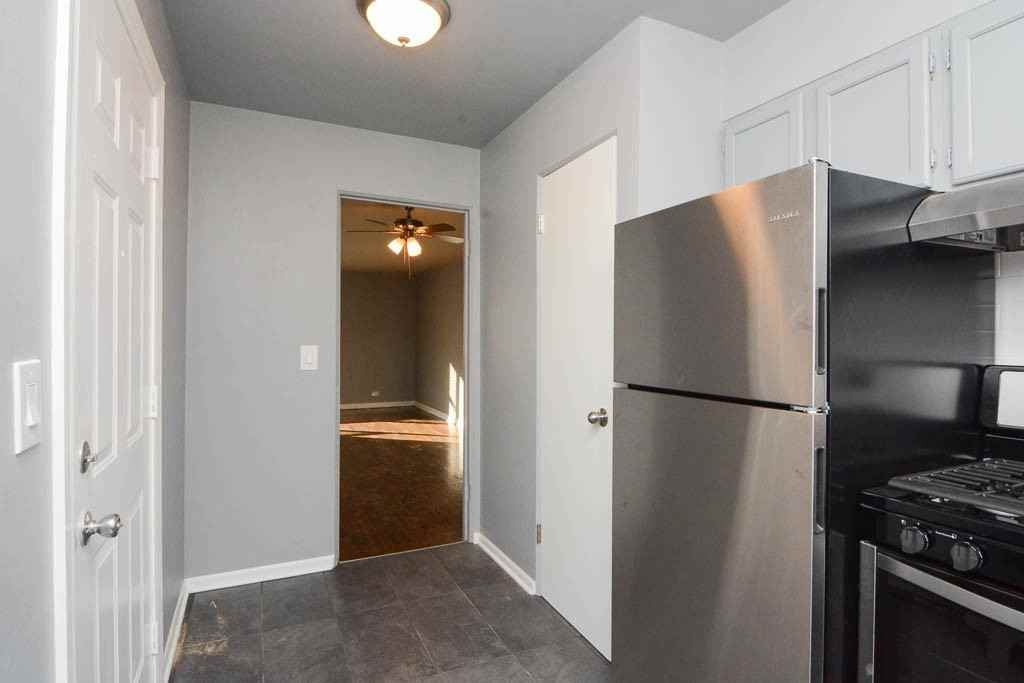 7435 N Winchester Ave #106 - Photo 4 of 21