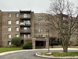 featured image of 525 S Quentin Rd #512