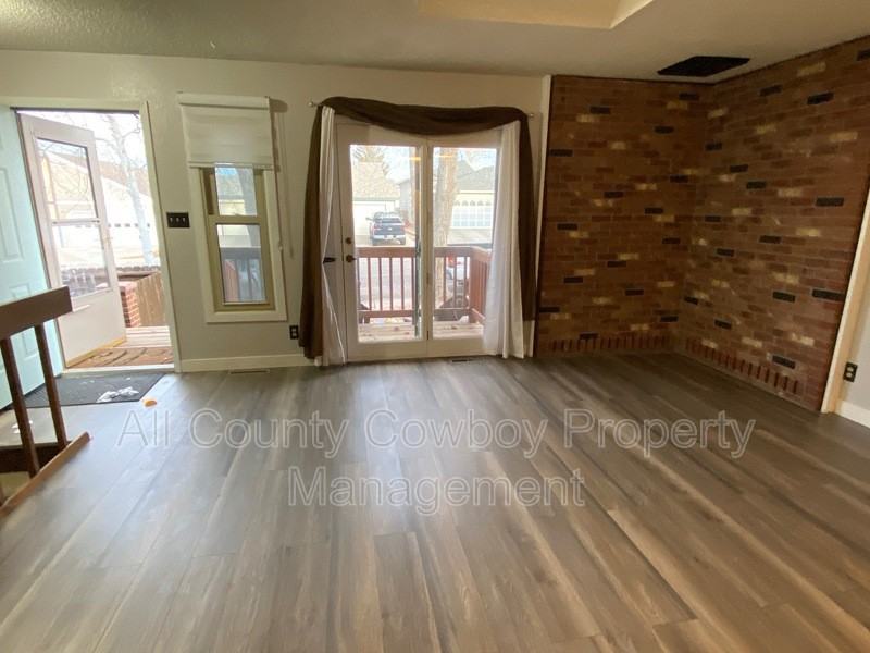 1150 N 18th St - Photo 2 of 13