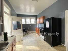 featured image of 418 S 6th St #A