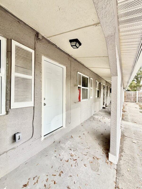 932 22nd St S - Photo 3 of 37