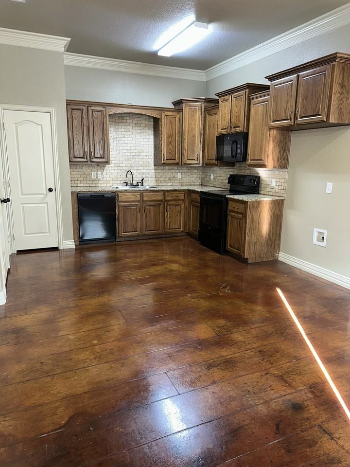 812 Ferrara Circle #B - Photo 4 of 17