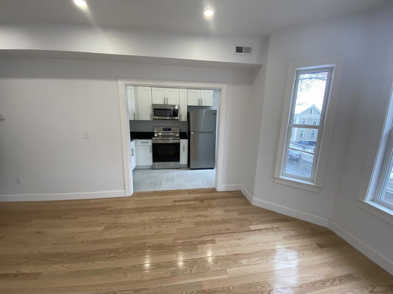 141 Prospect Street #2 - Photo 5 of 10