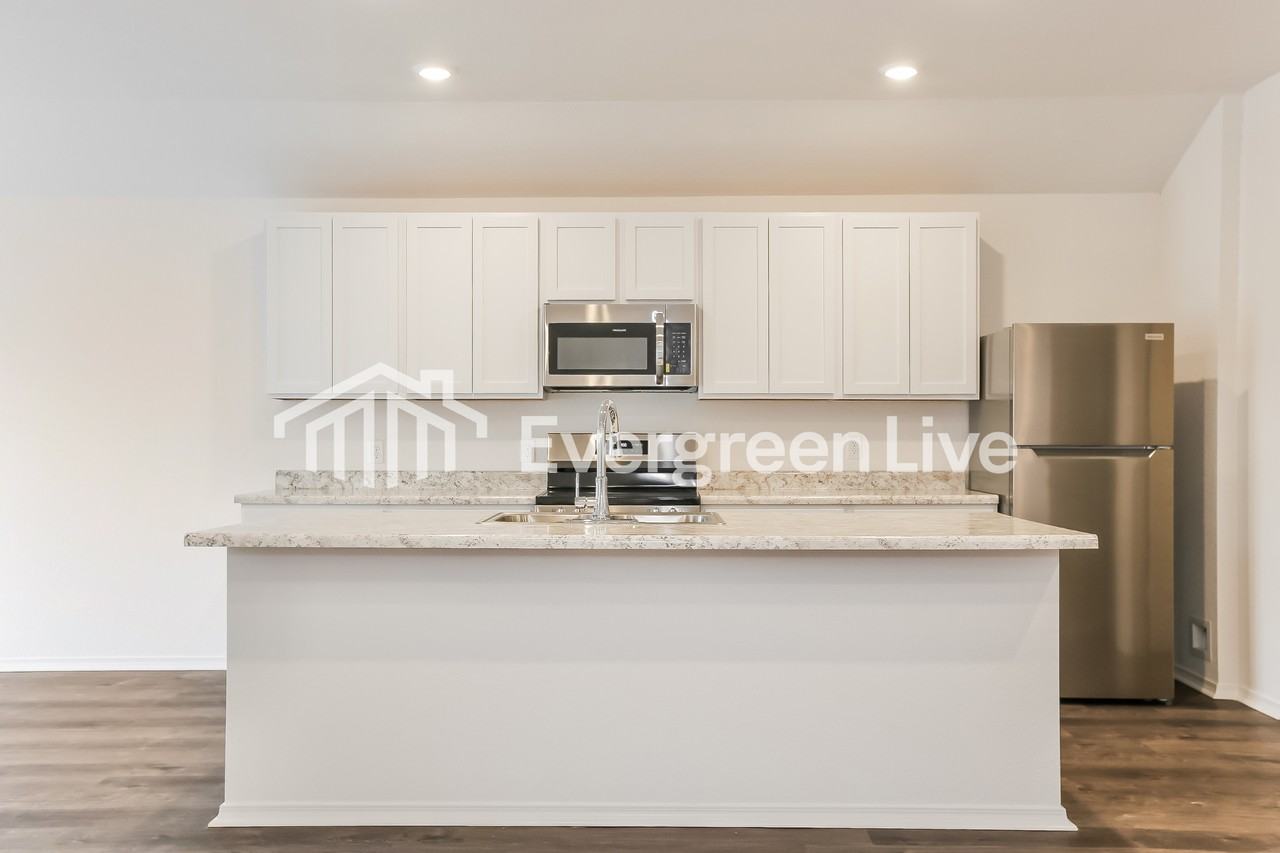 127 Jasmine Ct - Photo 6 of 16