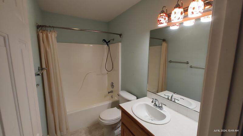2301 Se Chinaberry Ave - Photo 7 of 11