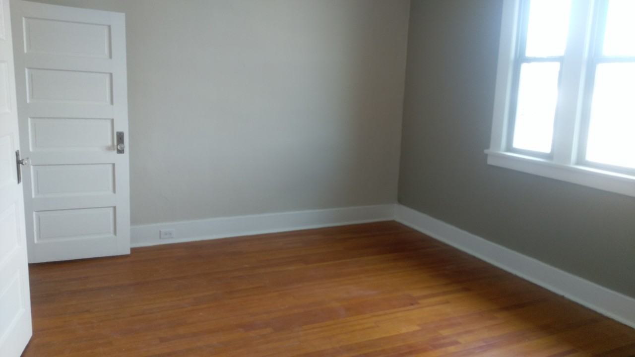 4332 Trowbridge Dr - Photo 3 of 16