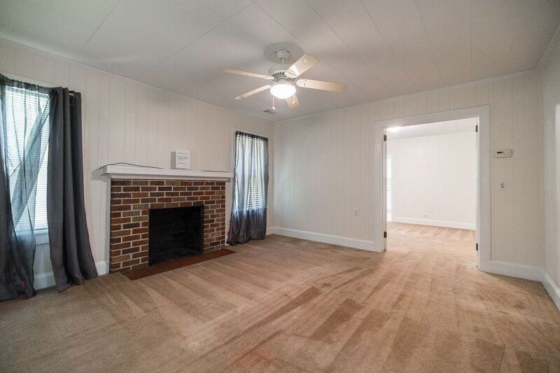 1242 Hull Rd - Photo 2 of 14