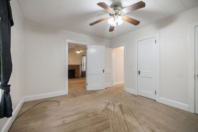 1242 Hull Rd - Photo 3 of 14