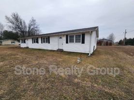 7925 E Lambert Ave - Photo 1 of 1