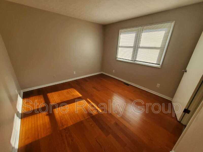 7925 E Lambert Ave - Photo 4 of 17