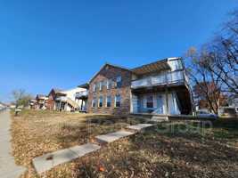 featured image of 709 N 25th St