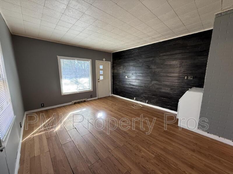 1114 W Keefe Ave - Photo 3 of 17