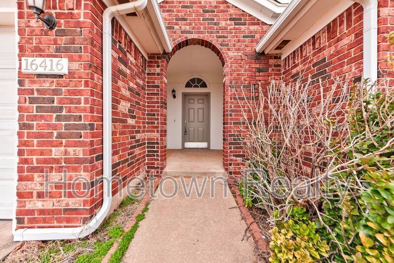 16416 Oconee Creek Dr - Photo 3 of 38