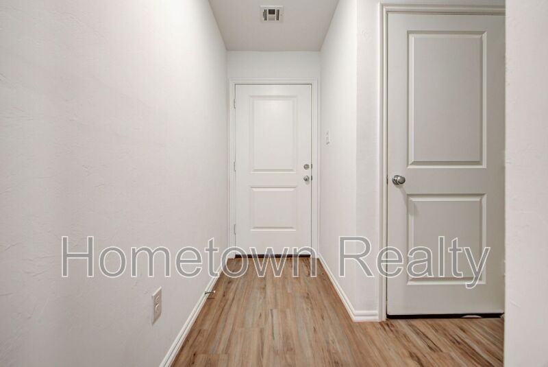 3308 Nw 148th St - Photo 5 of 39