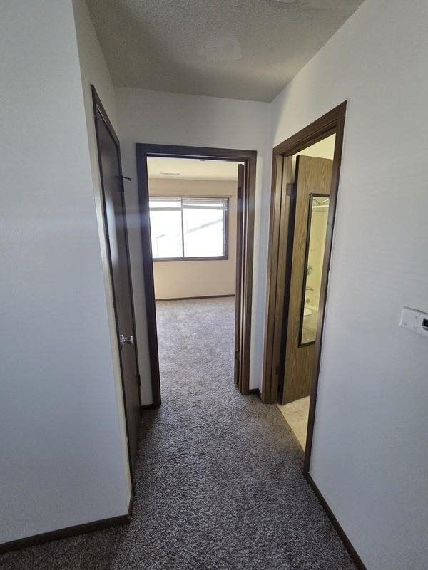 980 Eisenhower Rd #19 - Photo 5 of 9