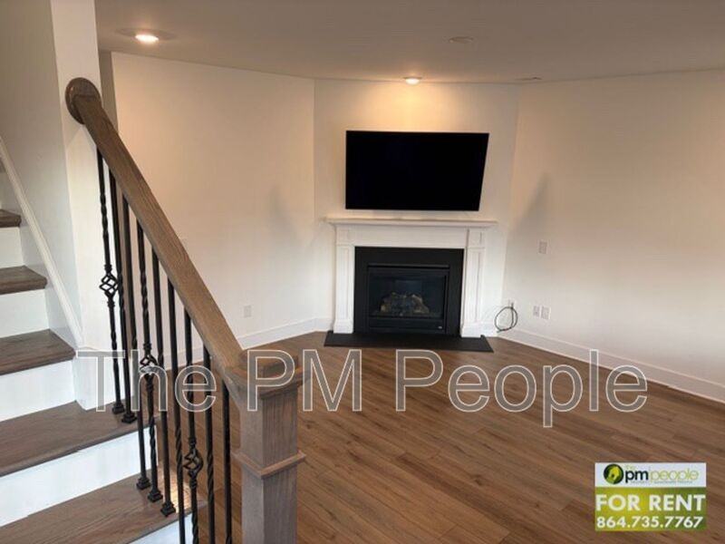 44 Mardale Ln - Photo 7 of 40