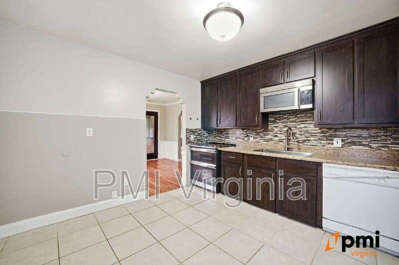 2707 Martone Rd - Photo 3 of 36