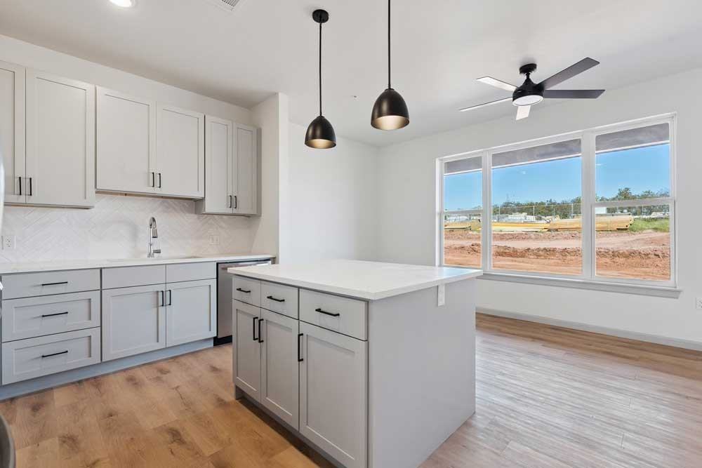 Oaks At Covell - Photo 2 of 43