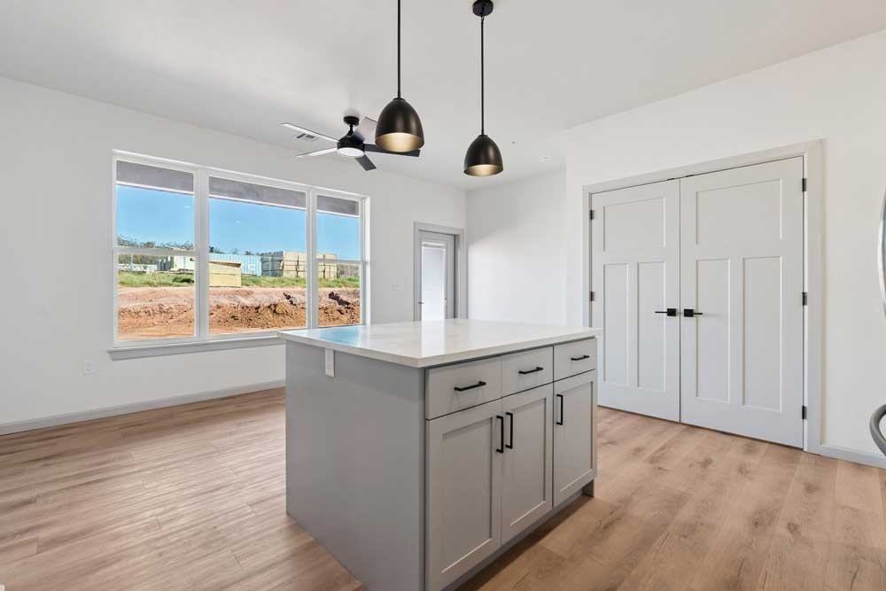 Oaks At Covell - Photo 7 of 43